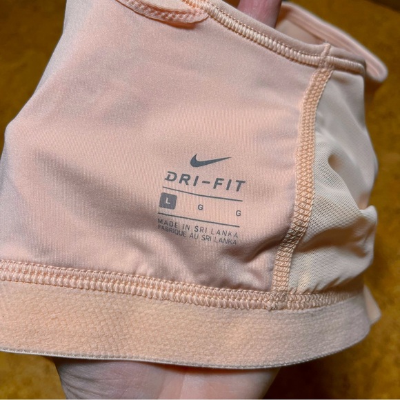 Nike Favorites Dri-Fit Light Support Twist Back Sports Bra NWT Pastel Pink Sz L - Picture 8 of 14